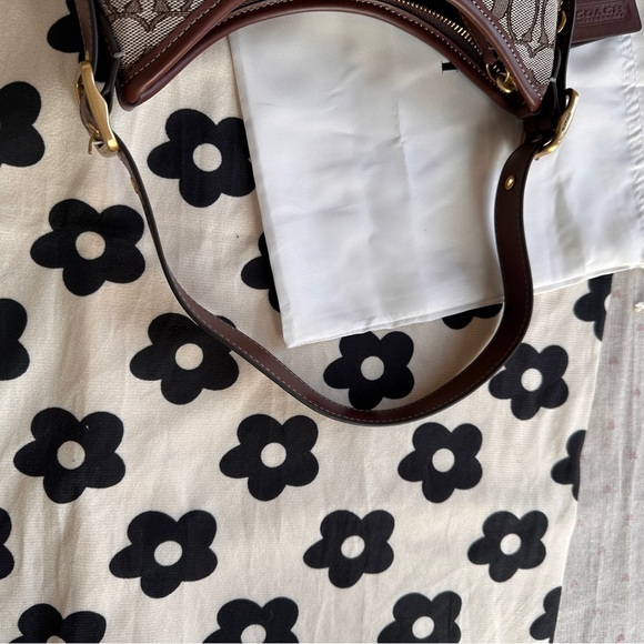 Coach Underarm Bag, Moon Bag, Brown - Picture 13 of 14